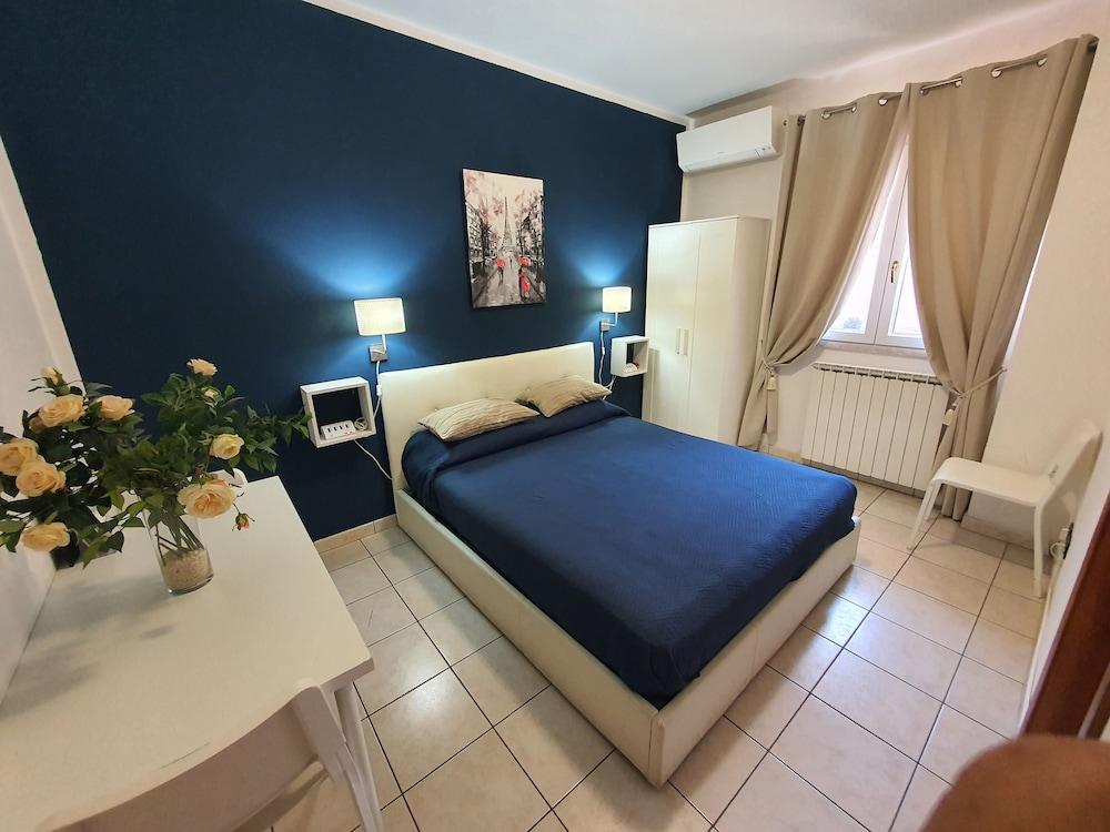 Guest House Brezza Marina Room Type - Deluxe Quadruple Room