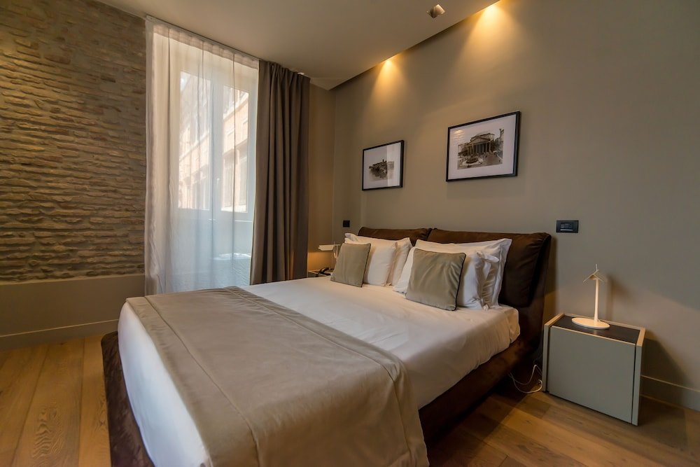 Campo Marzio Luxury Suites Room Type - Junior Suite