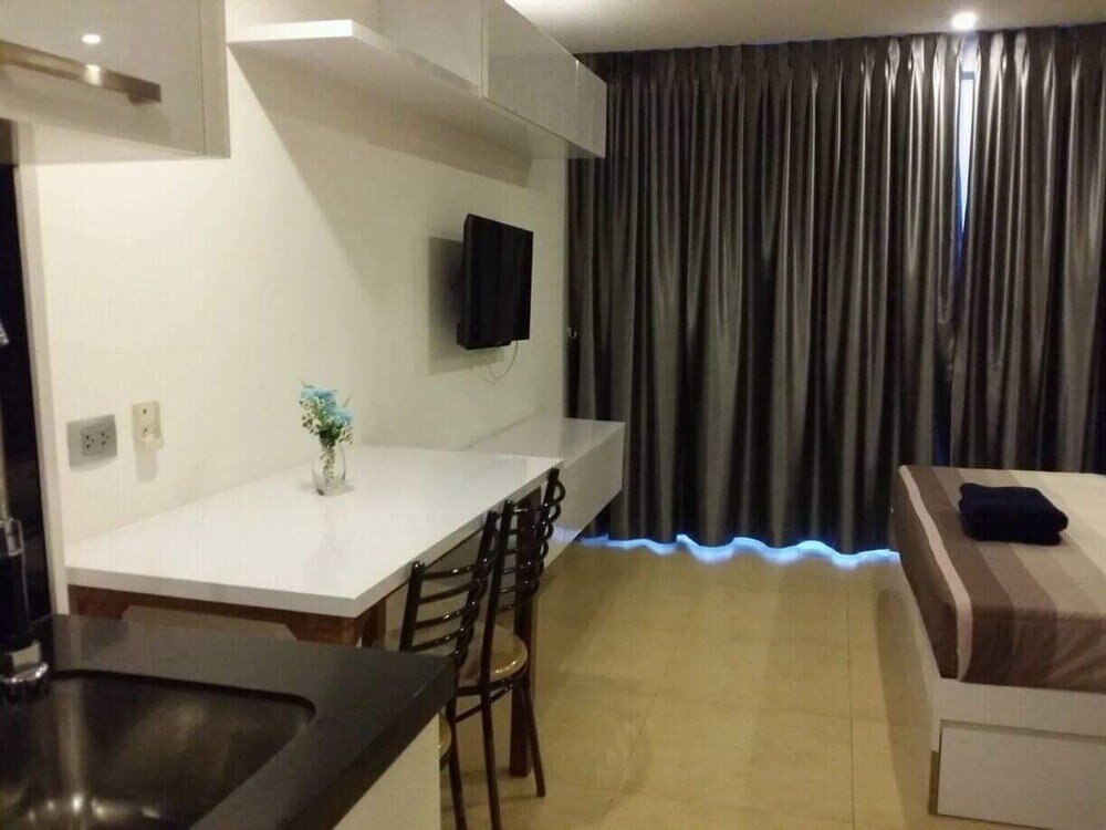 Centara Avenue Residence Building C - Tap to explore photos