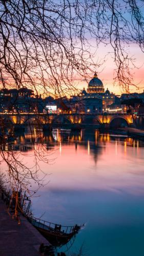 Le Vie del Vaticano - Tap to explore photos