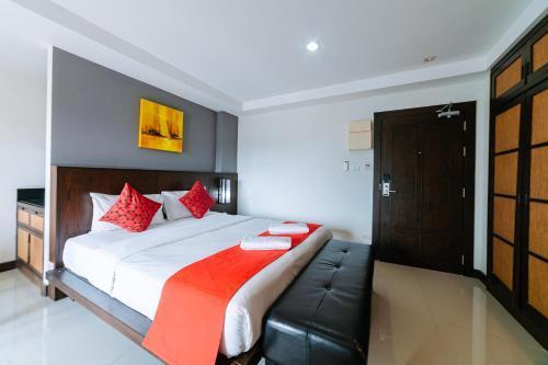 OYO 241 Ratana Hotel Sakdidet Room Type - Superior Double or Twin Room