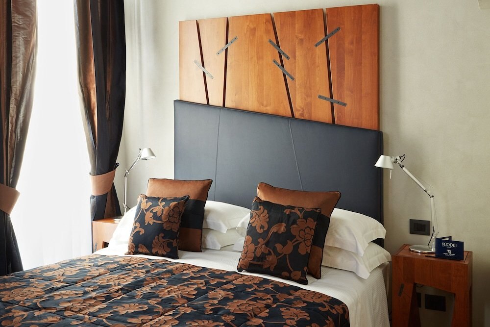 The Code Hotel Room Type - Small Double Room