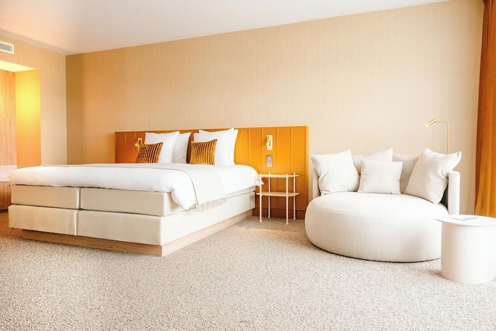 Van der Valk Hotel Paris CDG Airport Room Type - Executive Suite
