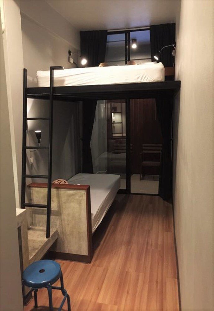 Yaksa Private Room Type - Economy Triple Room (Bunk Bed)
