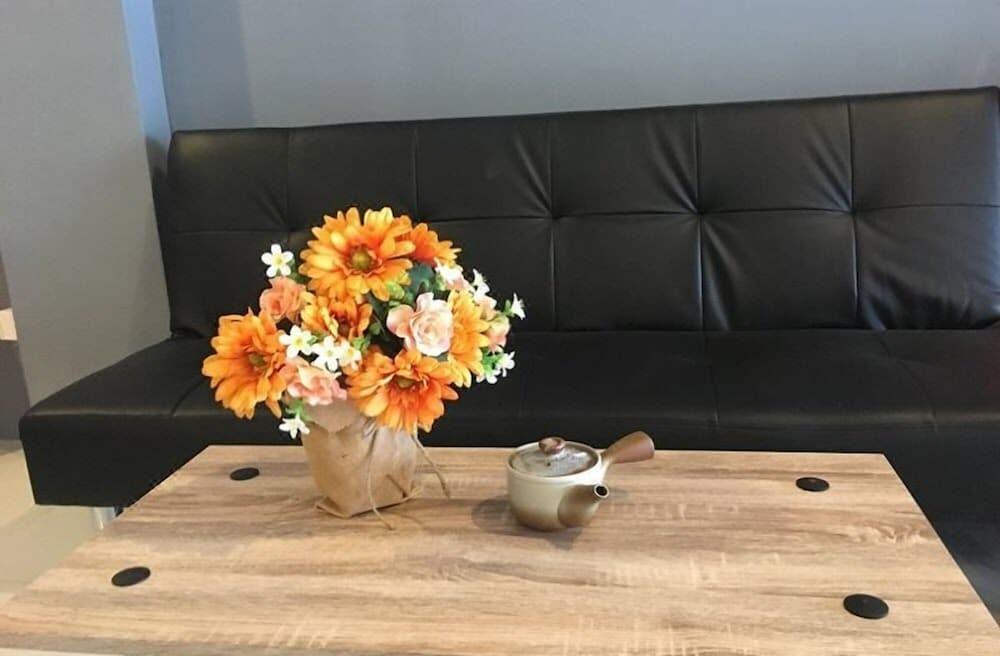 Qing lian Youth Hostel&Cafe - Tap to explore photos