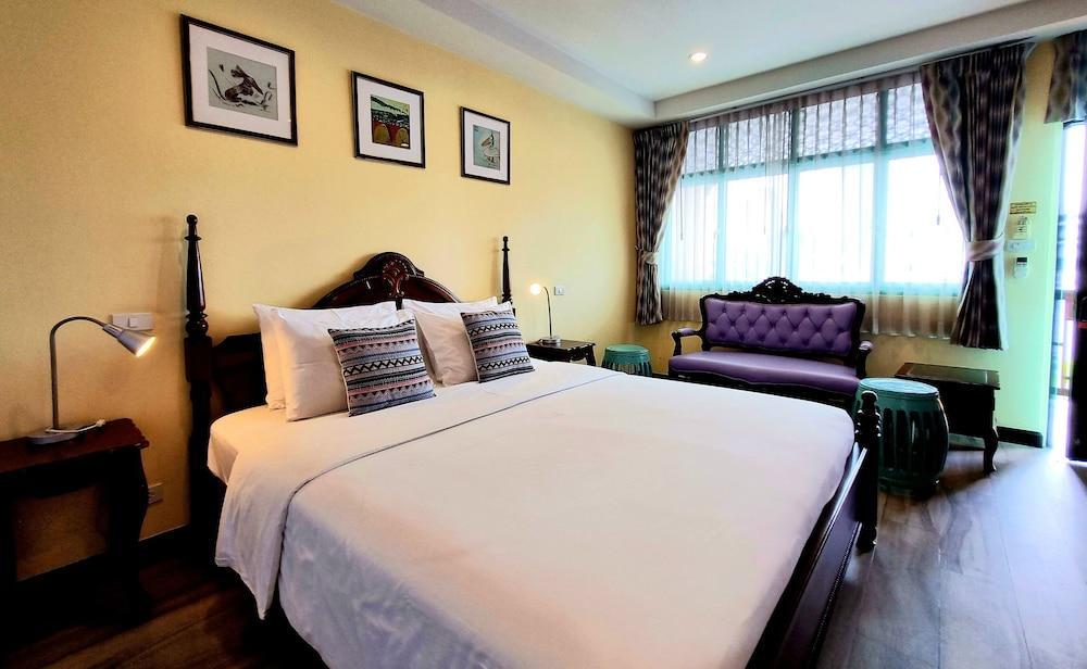 Focal Local Bed and Breakfast Room Type - Deluxe Triple Room
