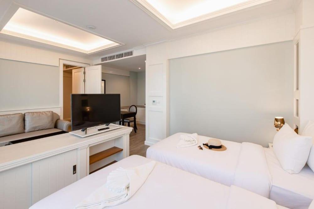 Siam Tharadol Room Type - Premier Twin Connect Suite Siam Tharadol Room Type - Premier Twin Connect Suite