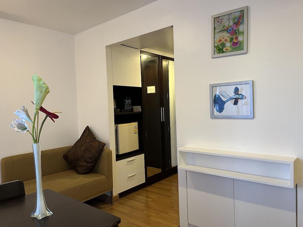 The Bedrooms Boutique Hotel - Tap to explore photos