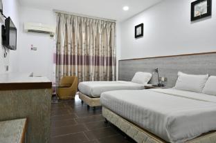 Cenang View Hotel Room Type - Deluxe Triple Room