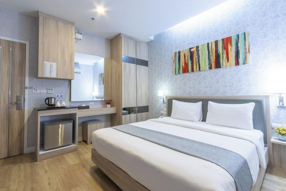 Leela Orchid Hotel Room Type - Superior Double Room, No Windows