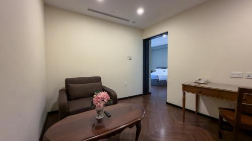 Hotel Royal Room Type - Premier Double Room Hotel Royal Room Type - Premier Double Room