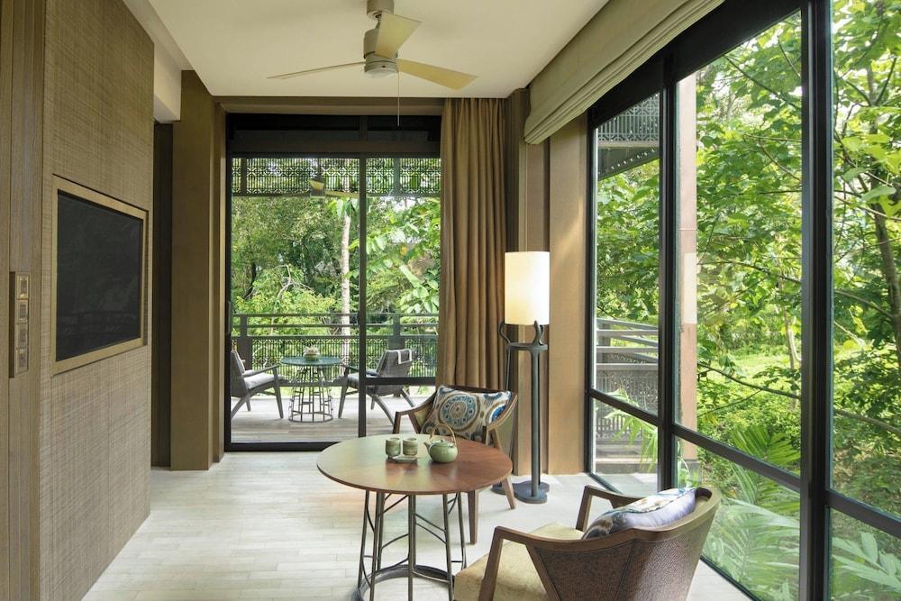 The Ritz-Carlton, Langkawi Room Type - Junior Suite, 1 King Bed, Balcony (View, Corner)