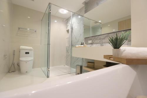 Alix Bangkok Hotel Room Type - Two-Bedroom Suite Alix Bangkok Hotel Room Type - Two-Bedroom Suite