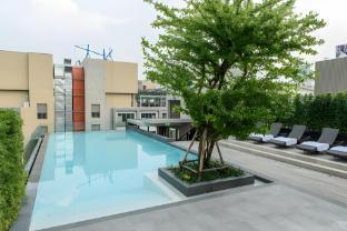 Alix Bangkok Hotel - Tap to explore photos