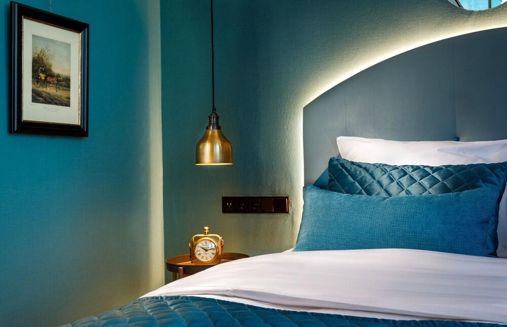 The Hendrick's Hotel Room Type - Superior Double Room, 1 King Bed