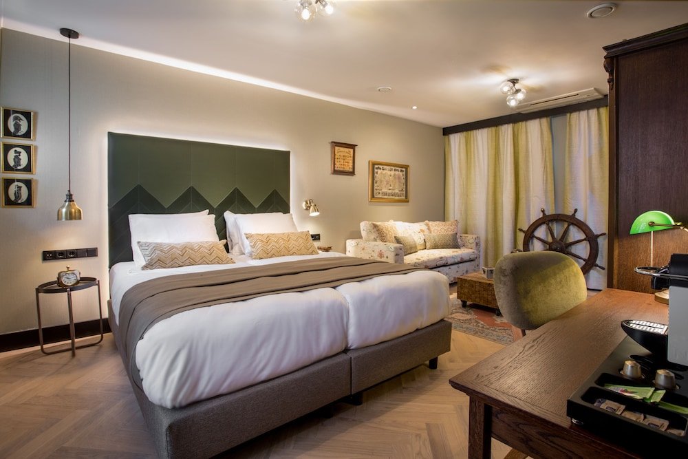 The Hendrick's Hotel Room Type - Deluxe Twin Room, 2 Twin Beds