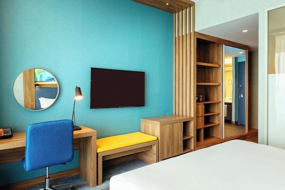 Aloft Palm Jumeirah by Marriott Room Type - Aloft Room, Guest room, 1 King Bed