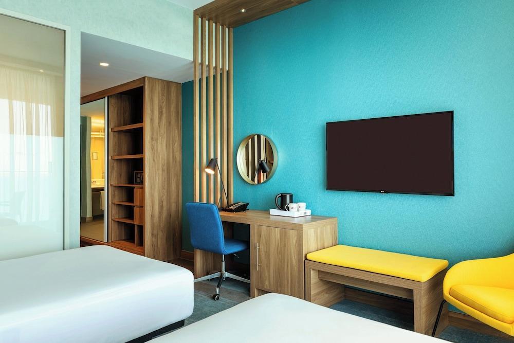Aloft Palm Jumeirah by Marriott Room Type - Aloft Room, Guest room, 2 Twin Beds