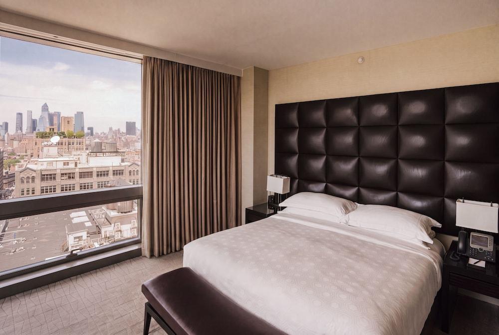 The Dominick Room Type - Suite, 1 King Bed (Skyline View) The Dominick Room Type - Suite, 1 King Bed (Skyline View)
