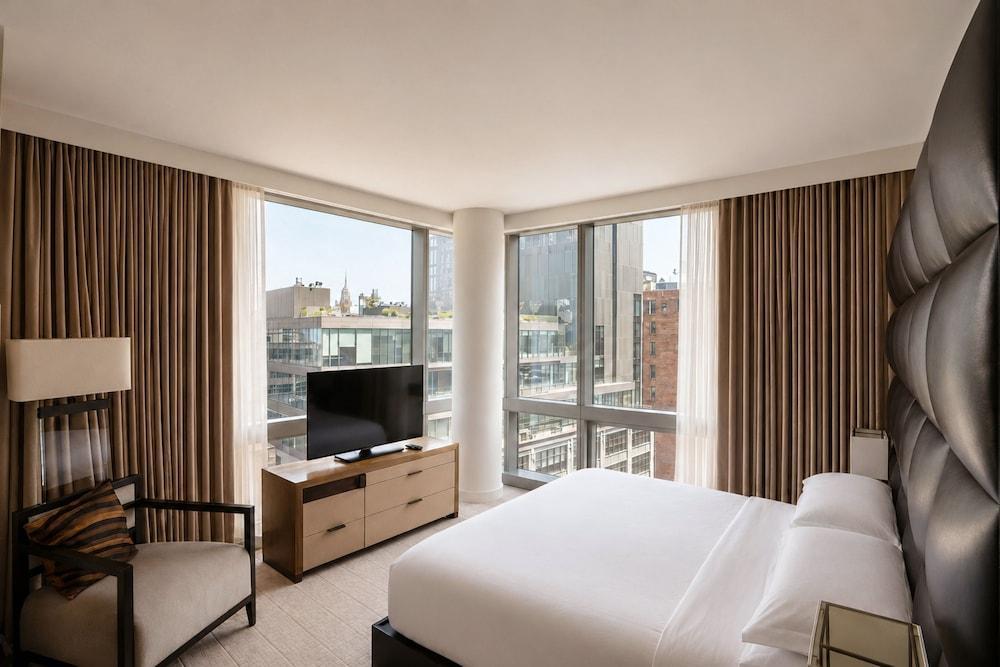 The Dominick Room Type - Suite, 1 King Bed (Hudson Square) The Dominick Room Type - Suite, 1 King Bed (Hudson Square)
