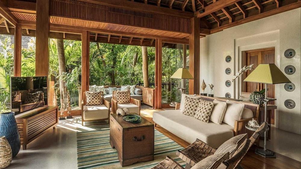 Four Seasons Resort Koh Samui - Tap to explore photos