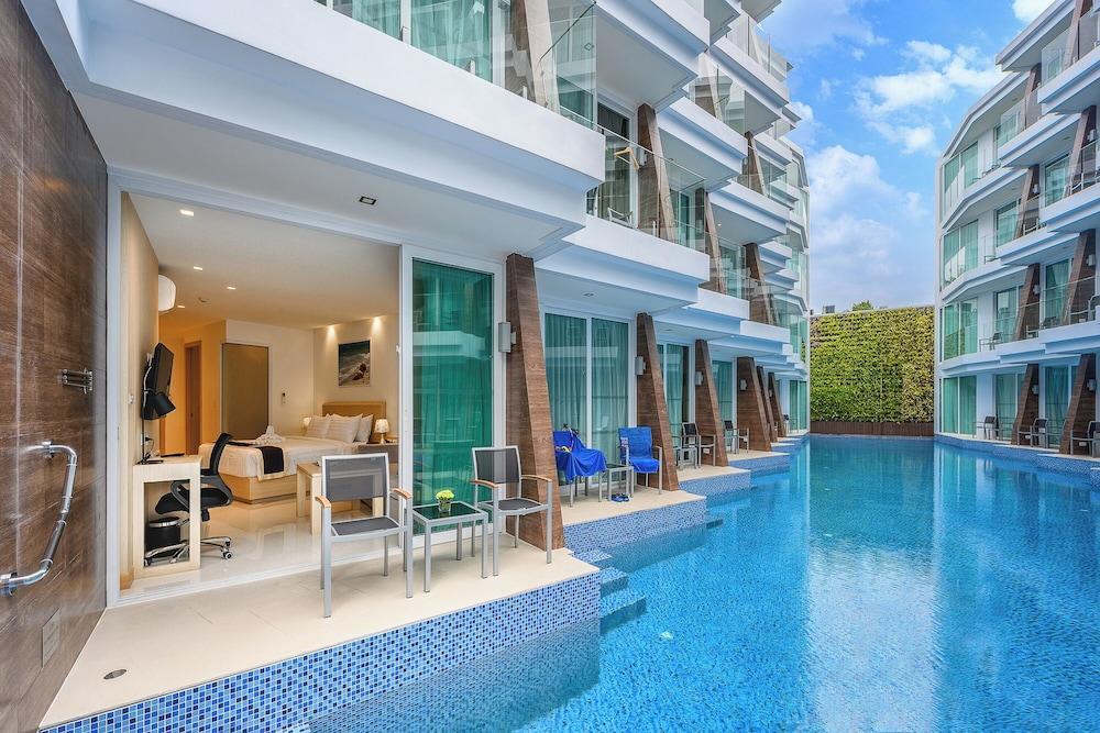 The Beachfront Hotel Phuket Room Type - Deluxe Pool Access The Beachfront Hotel Phuket Room Type - Deluxe Pool Access