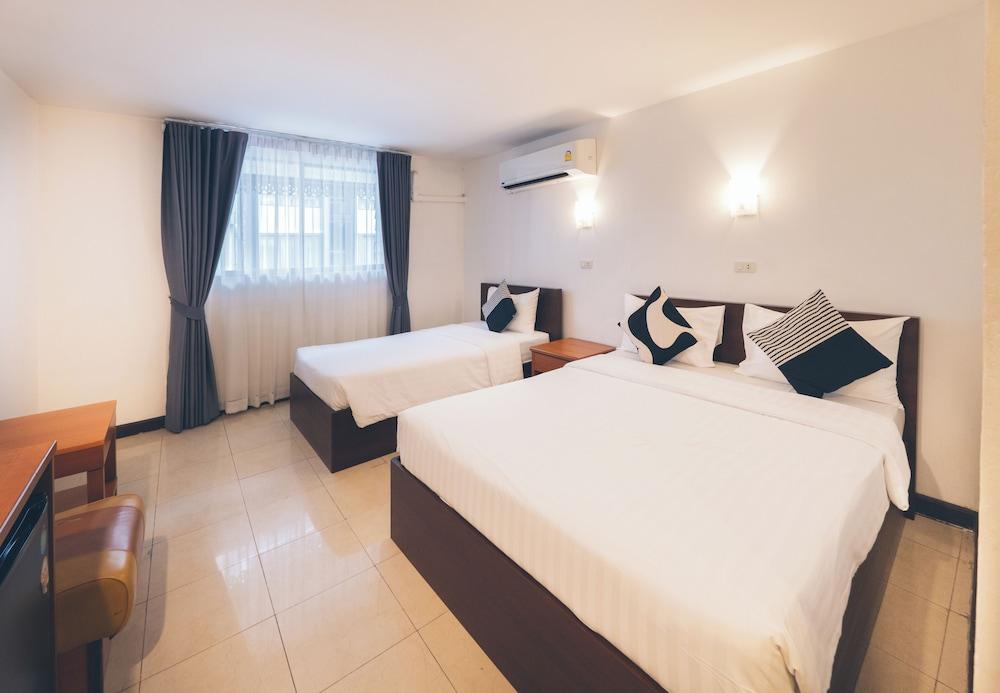 Atlas Bangkok Hotel Room Type - Family Triple Room