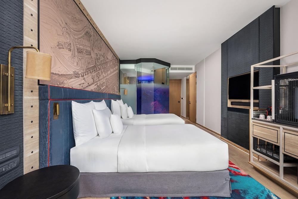 Hotel Indigo Phuket Patong, an IHG Hotel Room Type - Standard Twin Room, 2 Twin Beds, Pool View Hotel Indigo Phuket Patong, an IHG Hotel Room Type - Standard Twin Room, 2 Twin Beds, Pool View
