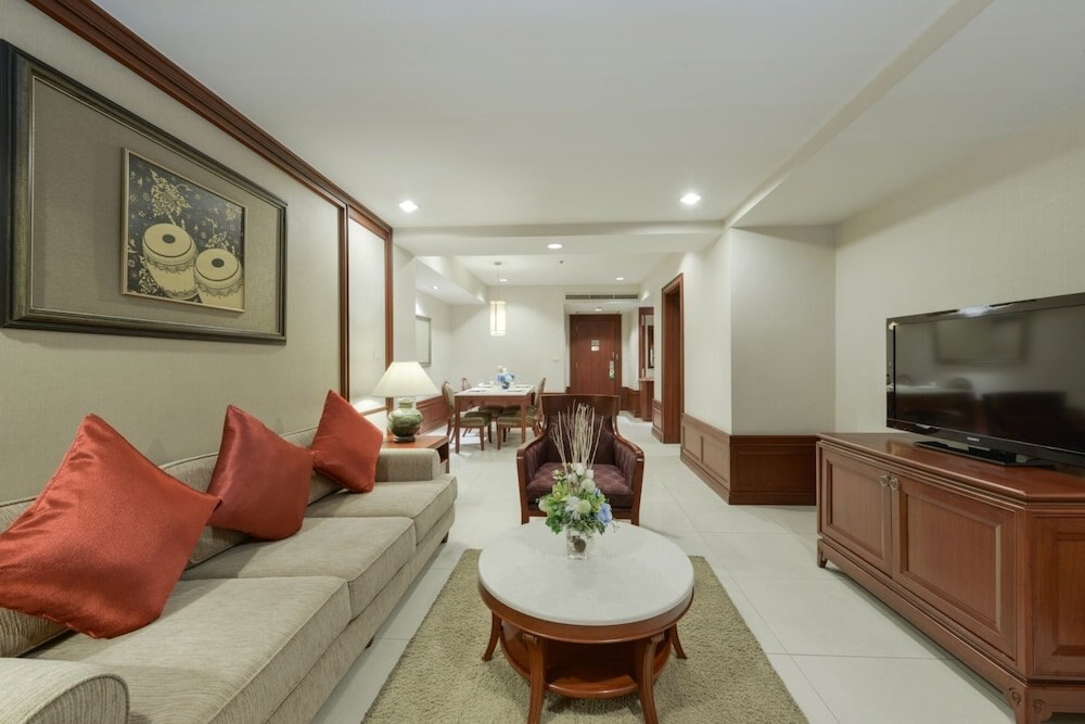 Centre Point Sukhumvit Thong Lo Room Type - 2 Bedroom Executive Family for 6 People