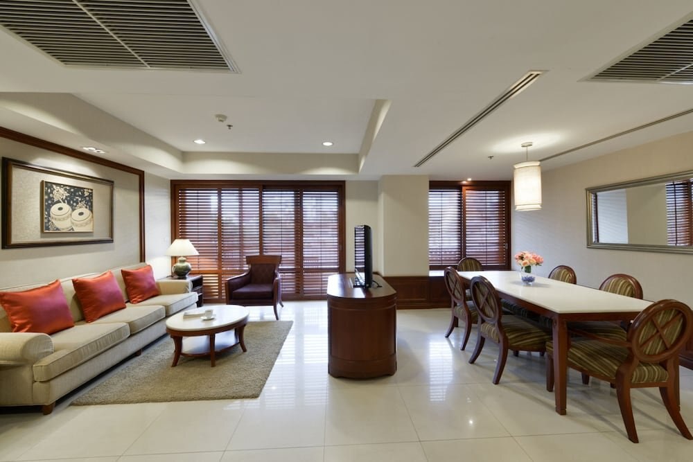 Centre Point Sukhumvit Thong Lo Room Type - 2 Bedroom Grand King and Queen Bed Centre Point Sukhumvit Thong Lo Room Type - 2 Bedroom Grand King and Queen Bed