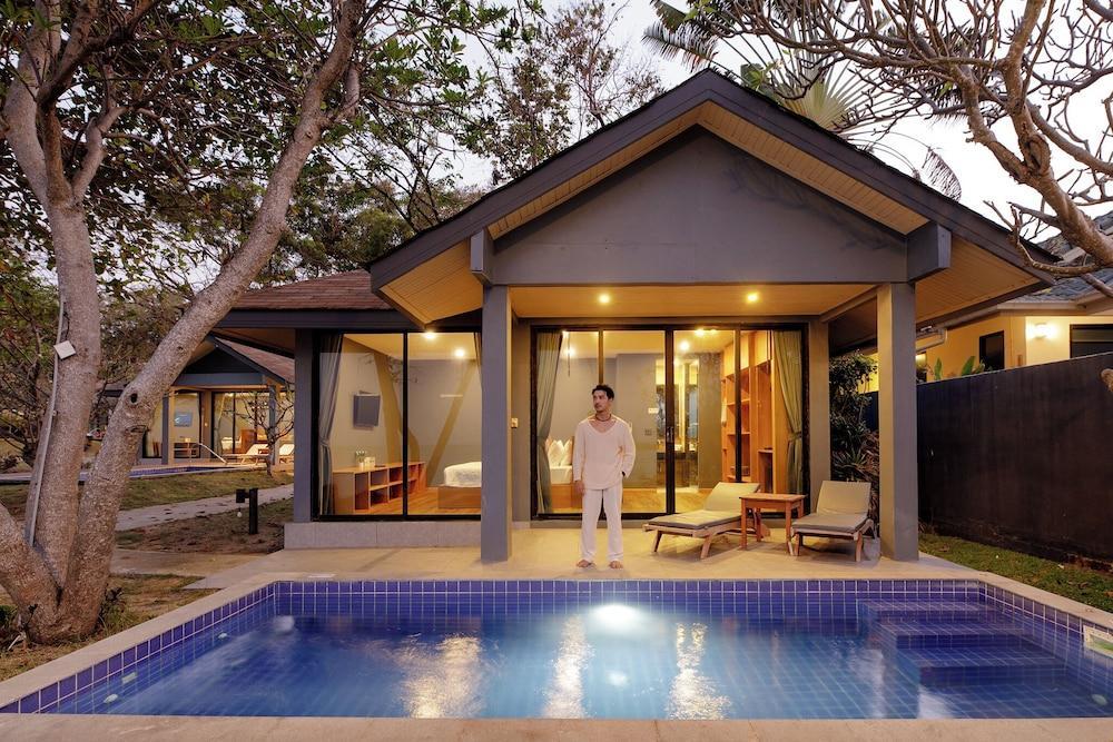 The Bay Samui Room Type - Beach Front Pool Villa