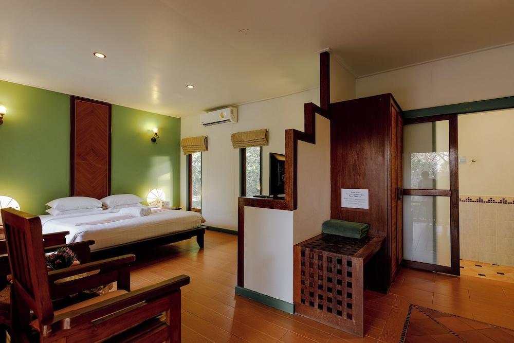 The Bay Samui Room Type - Superior Villa