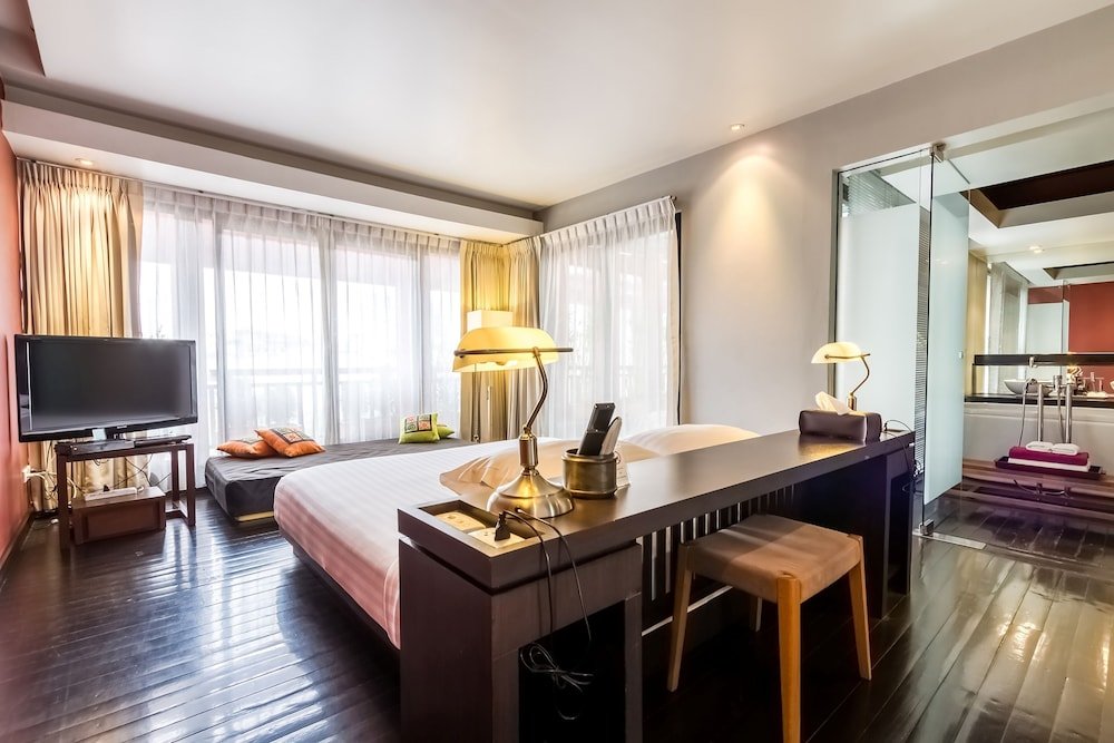 LoogChoob Homestay Room Type - Deluxe Double Room, Canal View