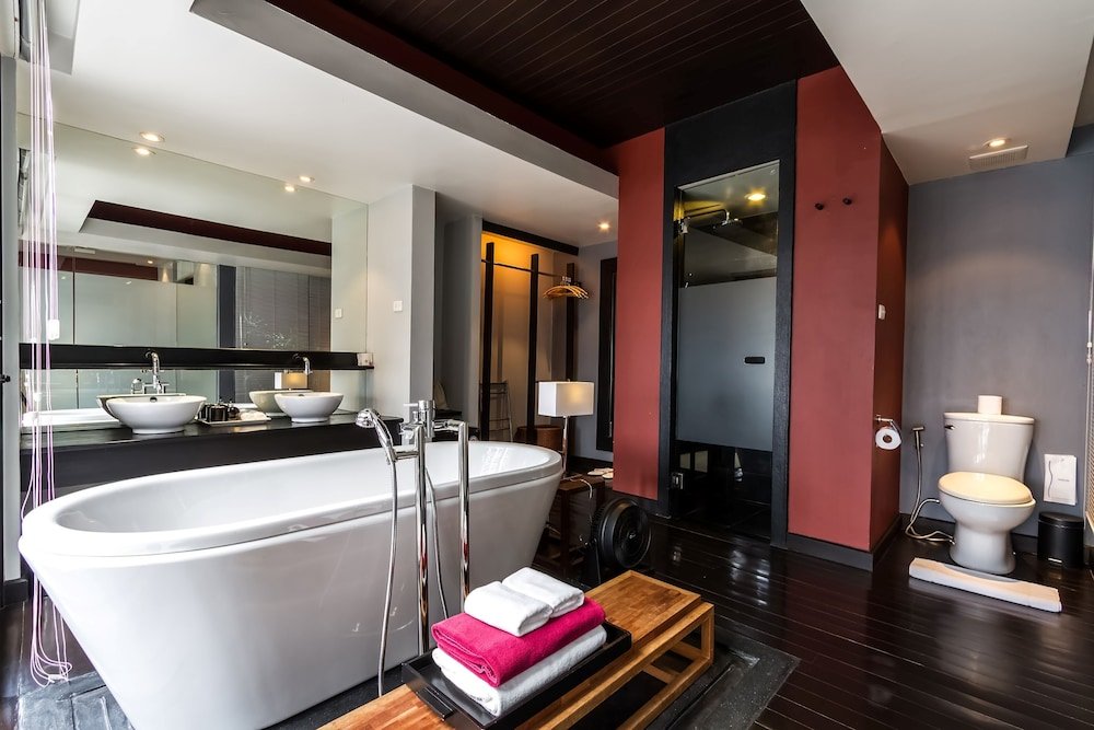 LoogChoob Homestay - Tap to explore photos