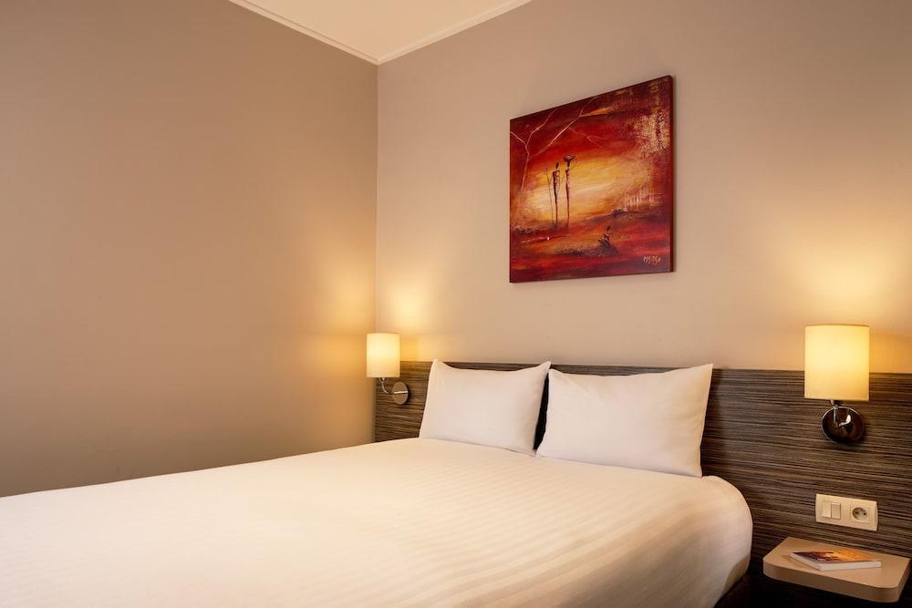Timhotel Odessa Montparnasse Room Type - Comfort Double Room Timhotel Odessa Montparnasse Room Type - Comfort Double Room