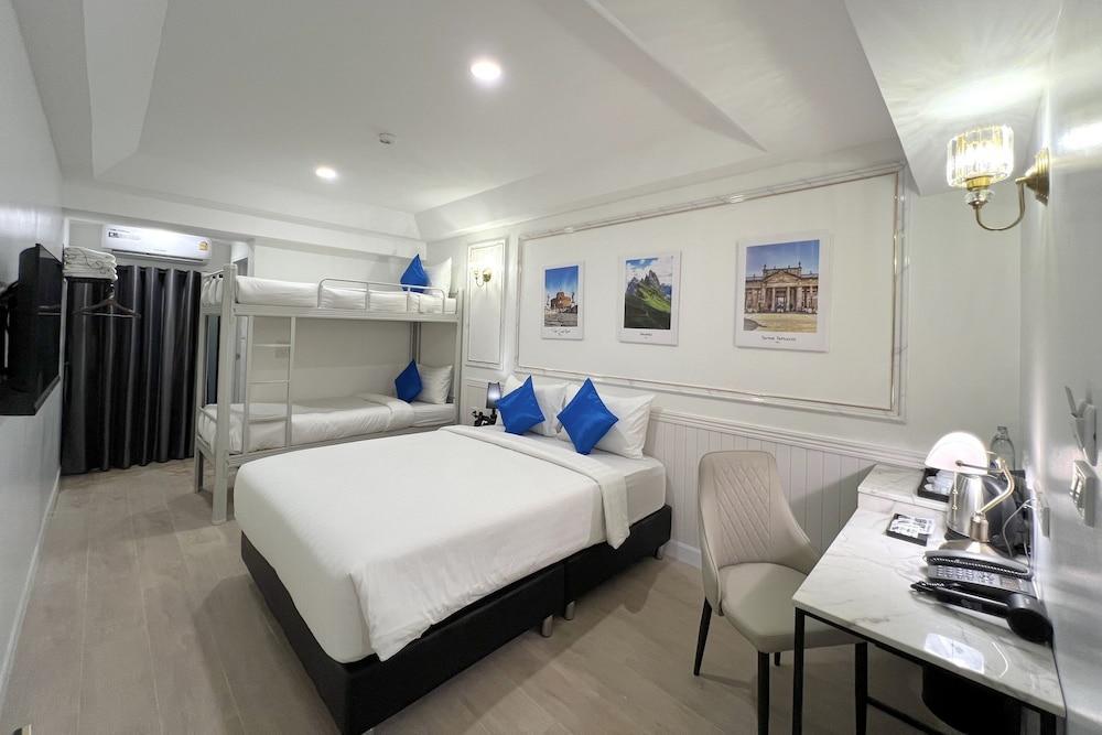 Travelier Hostel Room Type - Family Room