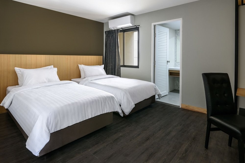 Travelier Hostel Room Type - Twin Room with Private Bathroom