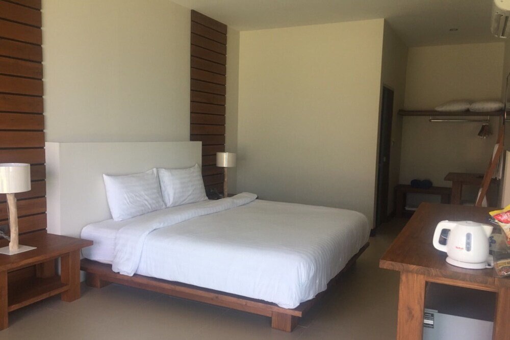 Samui Mermaid Resort - Tap to explore photos