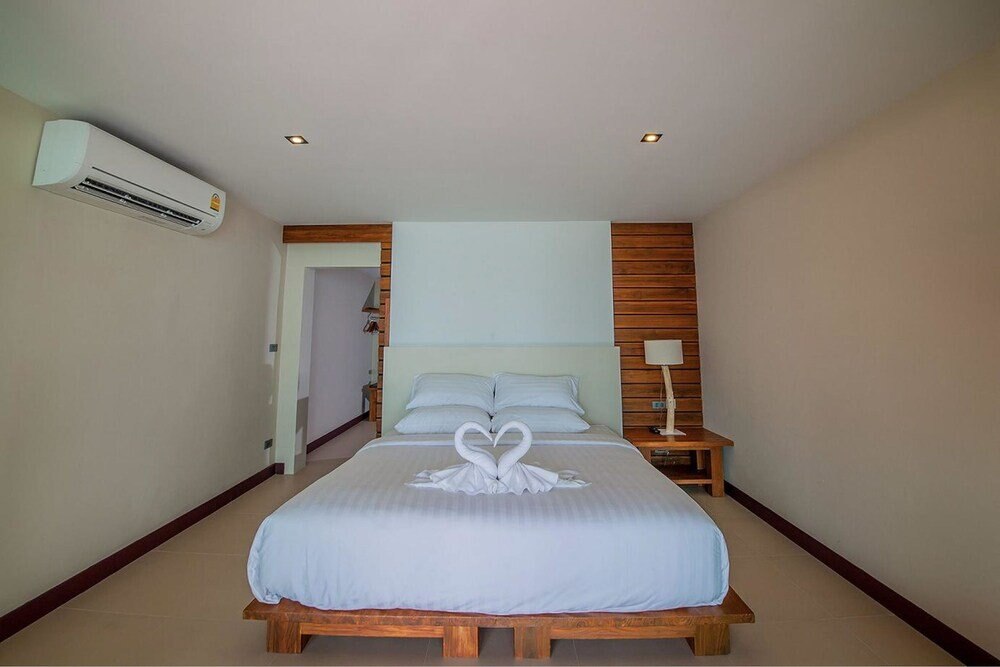 Samui Mermaid Resort Room Type - Grand Deluxe Room with Pool and Sea View