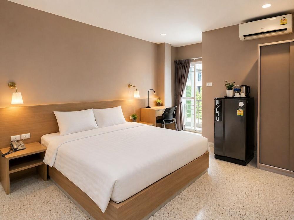 The Fifth Residence Hotel Room Type - Superior Triple Room The Fifth Residence Hotel Room Type - Superior Triple Room