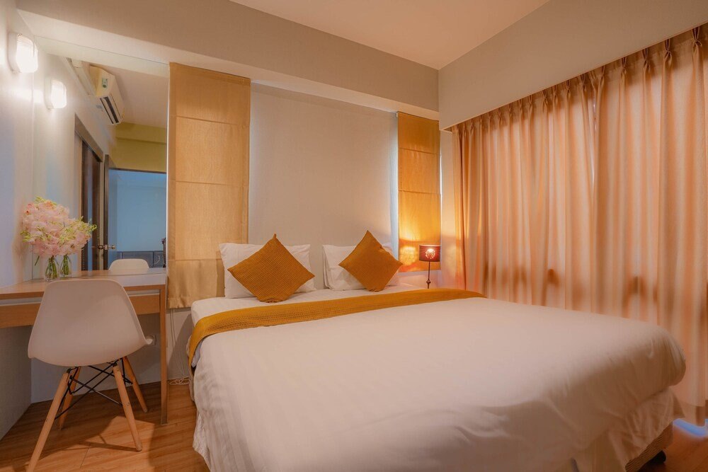 Peace Land Khaosan Room Type - Deluxe Double Room Peace Land Khaosan Room Type - Deluxe Double Room