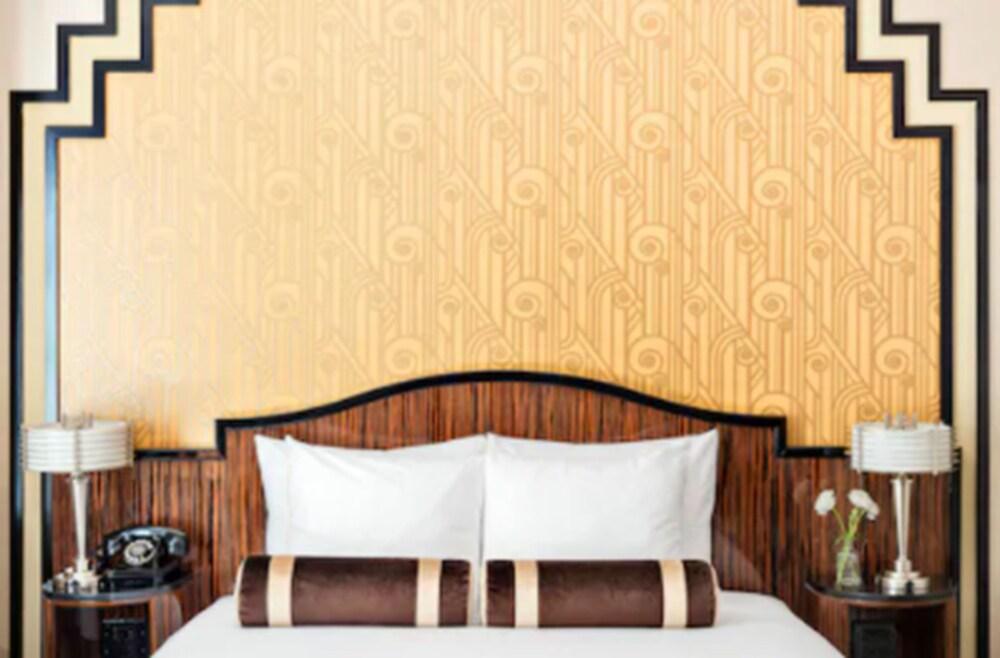 Walker Hotel Greenwich Village Room Type - GROVE, QUEEN BED