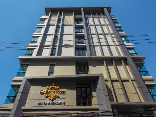 Casa Luxe Hotel and Resident - Tap to explore photos