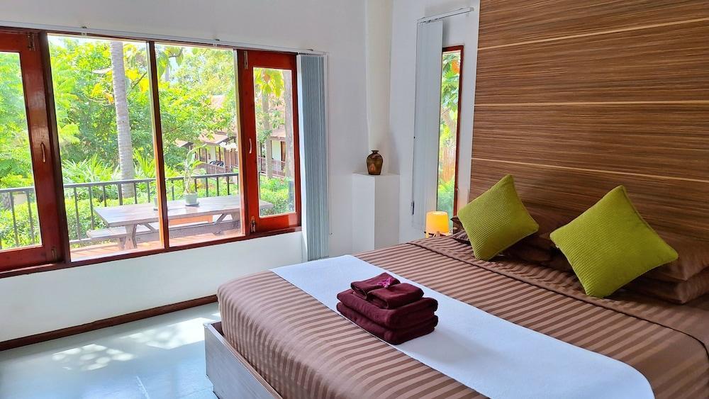 Alpha Gay Resort & Spa - Men Only Room Type - Queen Villa