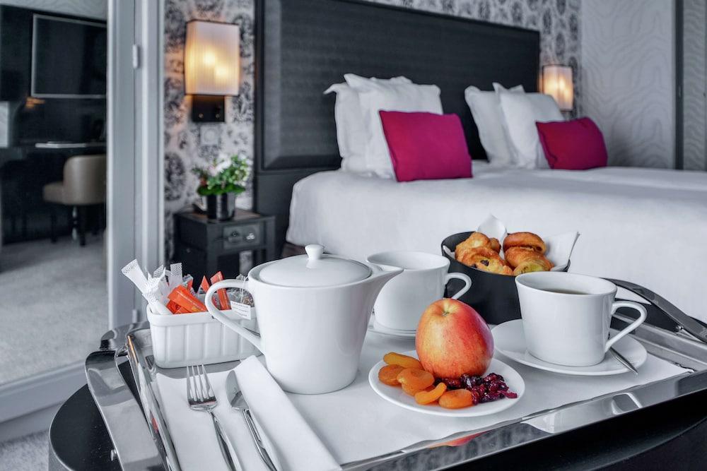 Maison Astor Paris, Curio Collection by Hilton Room Type - Premium Twin Room, 2 Twin Beds