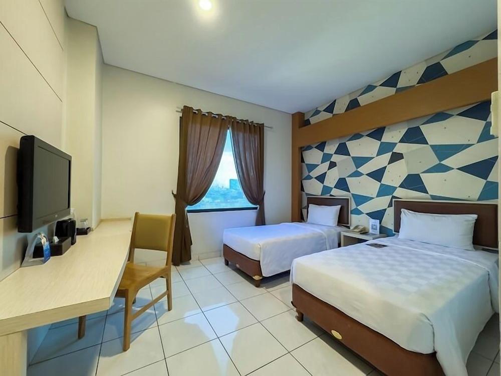Hotel 88 Mangga Besar VIII by WH Room Type - Deluxe Twin Room