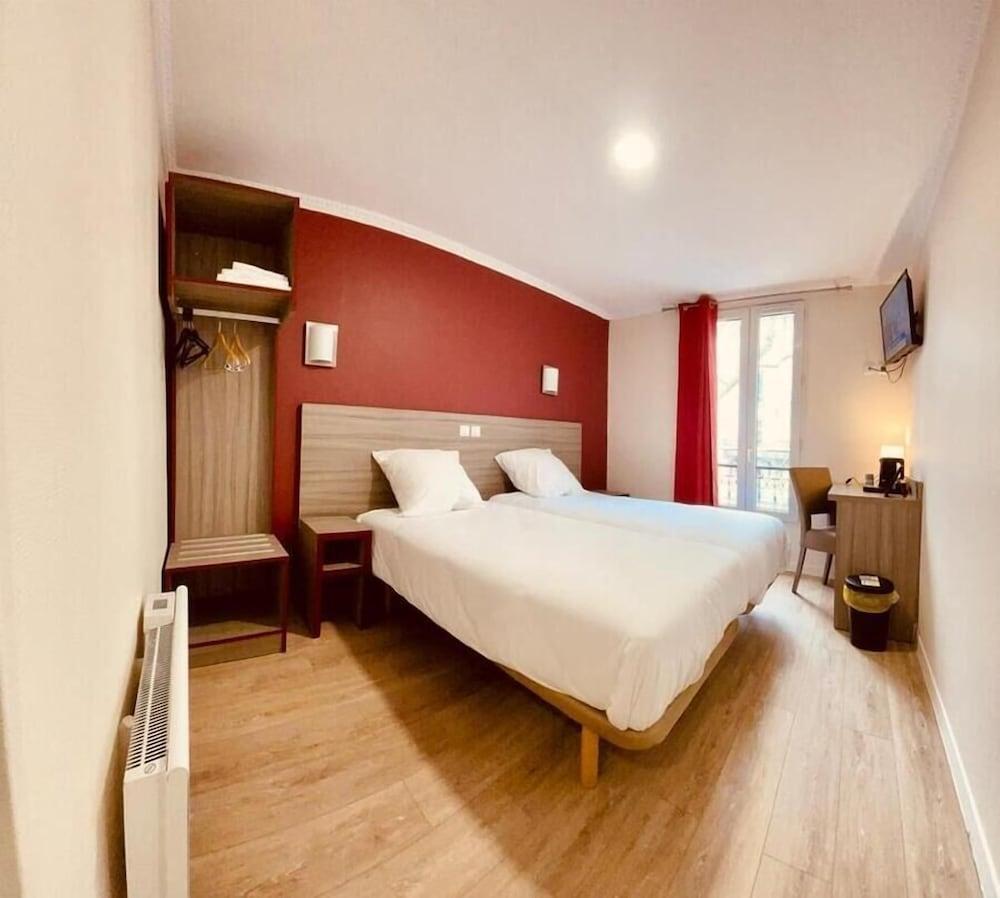 Hipotel Paris Gambetta Republique Room Type - Twin Room