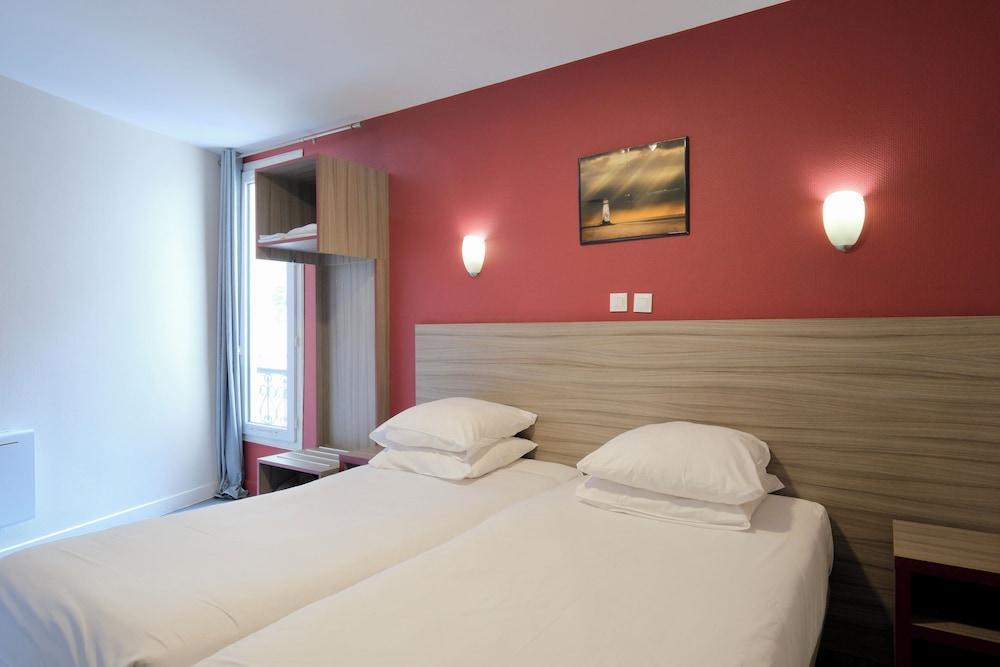 Hipotel Paris Gambetta Republique Room Type - Twin Room