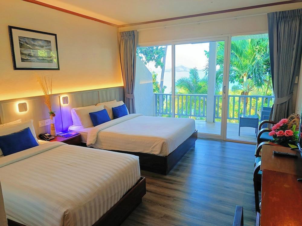 Coral Cliff Beach Resort Samui Room Type - Superior Room