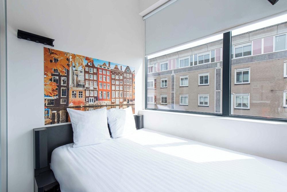 easyHotel Amsterdam City Centre South Room Type - Standard Double Room, 1 Double Bed
